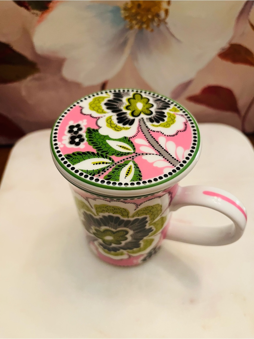 Vera Bradley Pink Floral Porcelain/Ceramic Tea or Coffee Mug w/Lid (Like New) - Picture 4 of 8